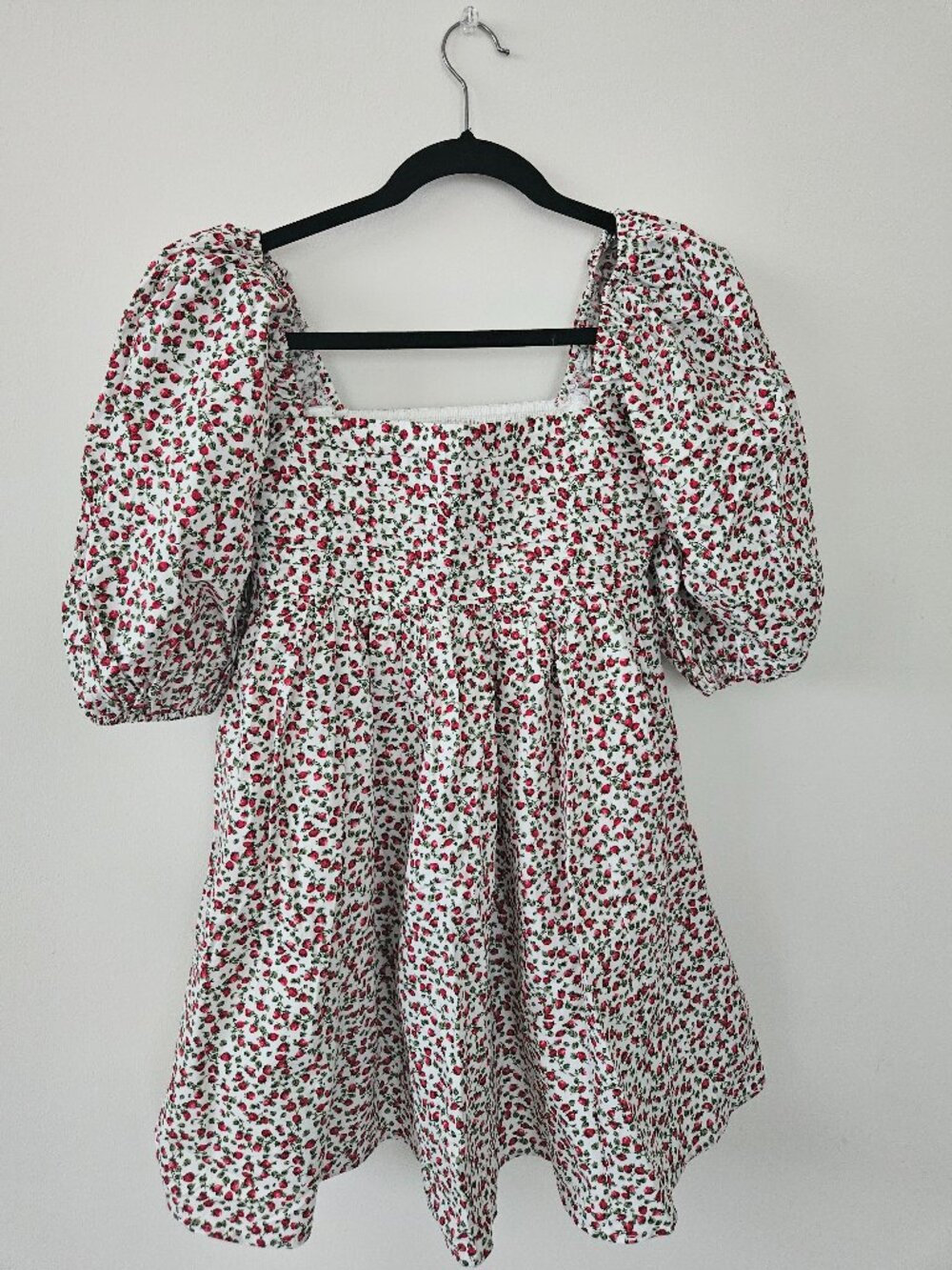 Abercrombie and Fitch Strawberry Dress XS